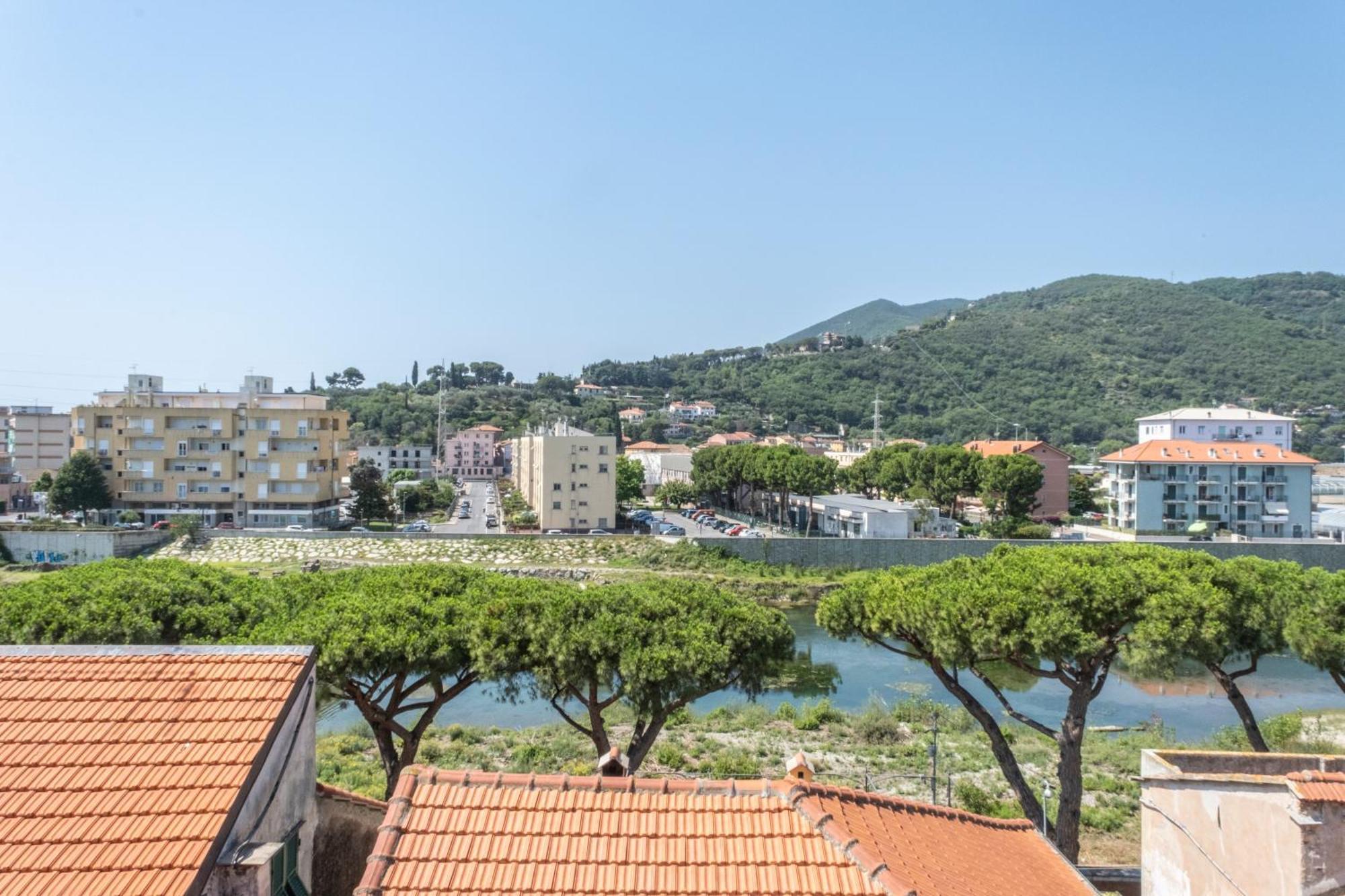 Palazzo Oddo Rental Rooms 알벤가 외부 사진